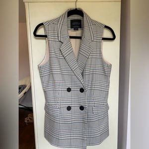 Like New Casual Vest